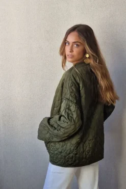 Chaqueta acolchada verde militar