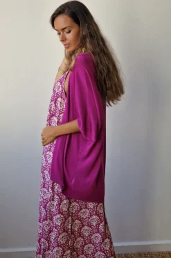 Chaqueta de punto frío en color magenta