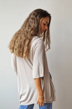 Chaqueta de punto frío en color arena
