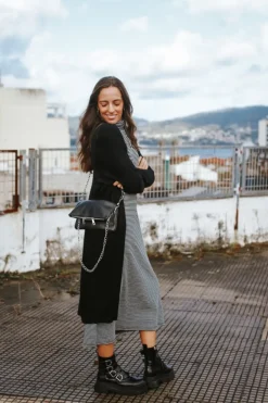 Chaqueta oversize larga de mujer con manga francesa negra