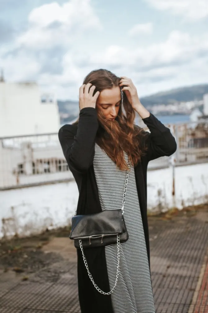 Chaqueta oversize larga de mujer con manga francesa negra