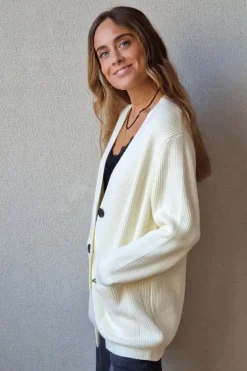 Chaqueta punto canalé botones beige