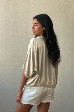 Chaqueta tipo bomber beige