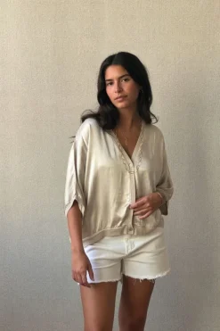 Chaqueta tipo bomber beige