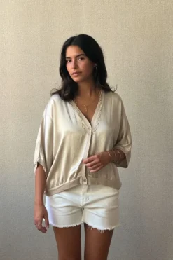Chaqueta tipo bomber beige