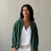 Chaqueta tipo bomber con cremalleras verde
