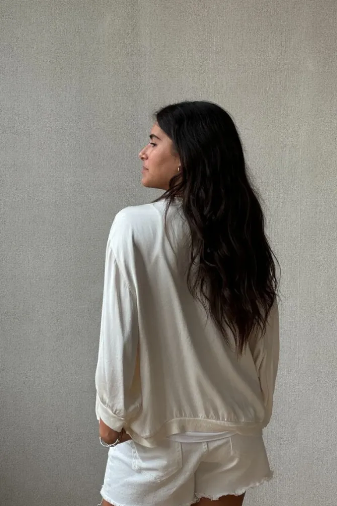 Chaqueta tipo bomber sin botones beige