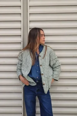 Chaqueta vichy con botones verde