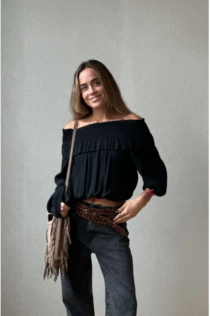 Cinturón de piel ancho con chapitas camel