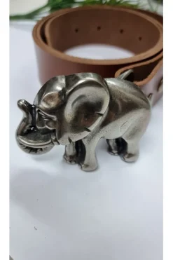 Cinturón de piel camel con hebilla elefante plateado