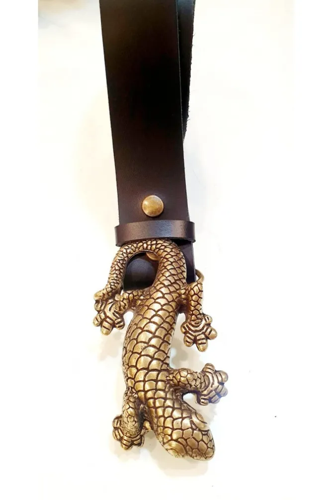 Cinturón de piel negro con hebilla salamandra