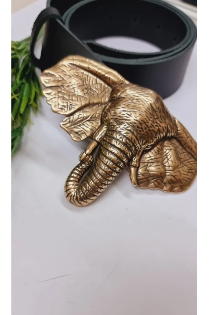 Cinturón de piel negro con hebilla cabeza de elefante