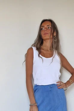 Crop top de asas en color blanco