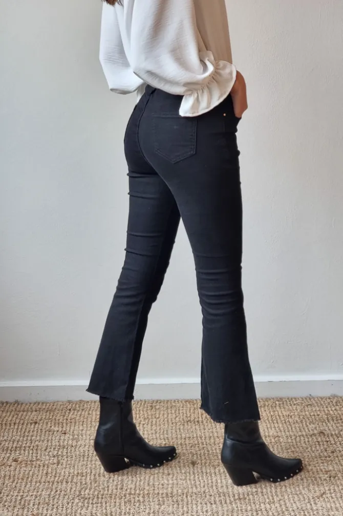 Jeans flare push up negro