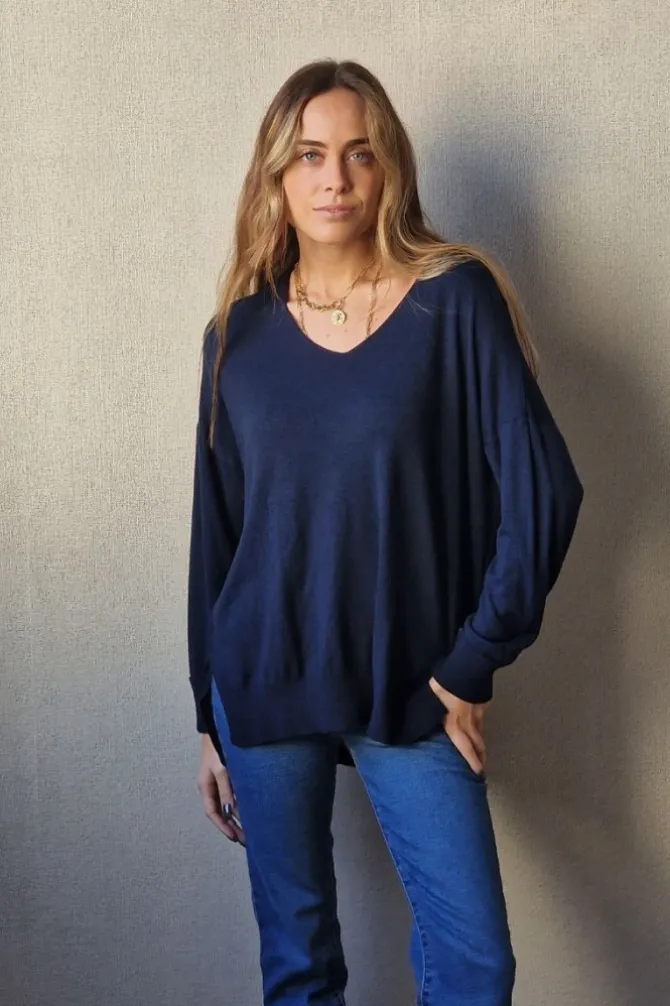 Jersey básico de cuello pico azul marino