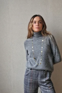 Jersey cuello alto jaspeado gris