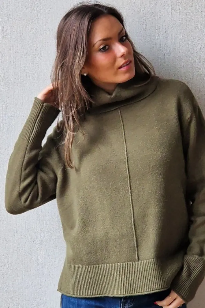 Jersey cuello cisne con raya central verde