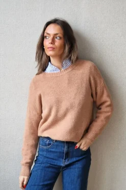 Jersey cuello redondo básico camel