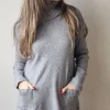 Jersey de cuello cisne con bolsillos gris