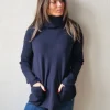 Jersey de cuello cisne con bolsillos azul marino
