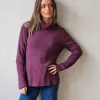 Jersey de cuello cisne con bolsillos berenjena