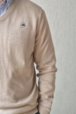 Jersey de hombre de cuello pico Beige