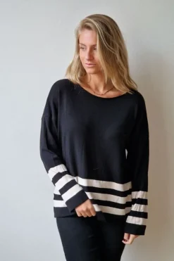 Jersey Negro Rayas Beige