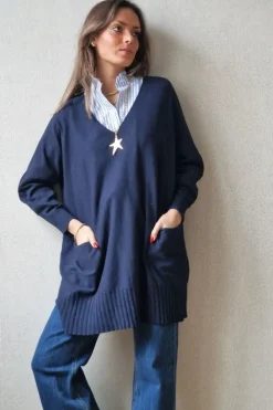 Jersey oversize cuello pico azul marino