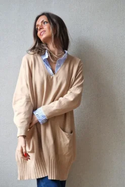 Jersey oversize cuello pico camel