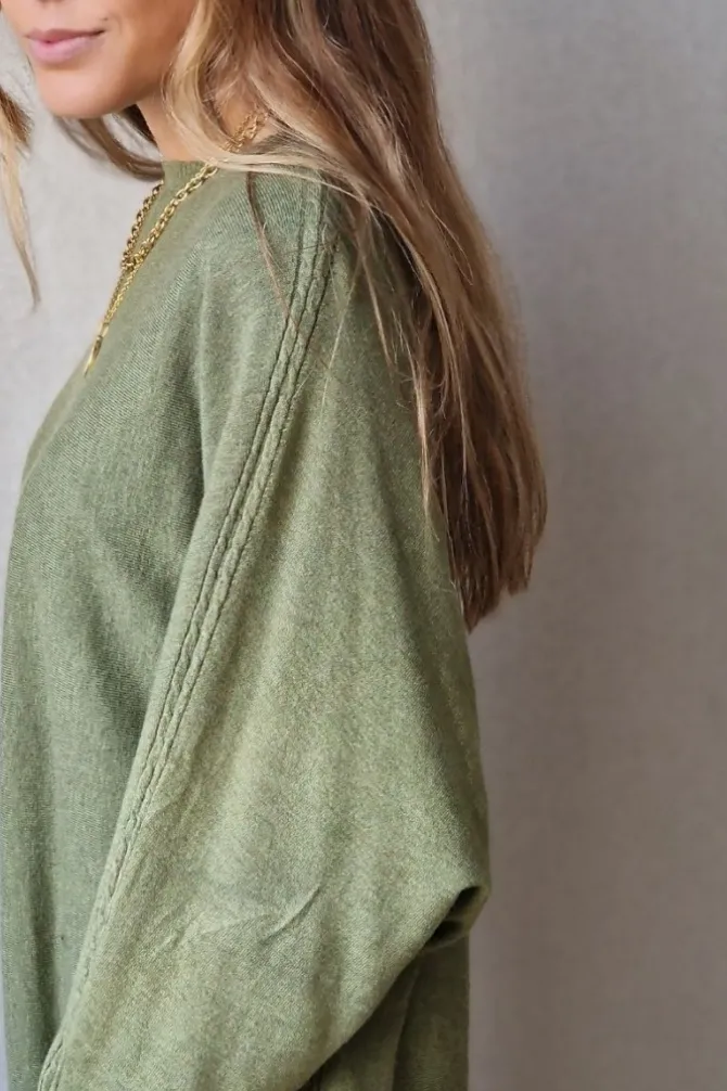 Jersey oversize de manga murciélago verde