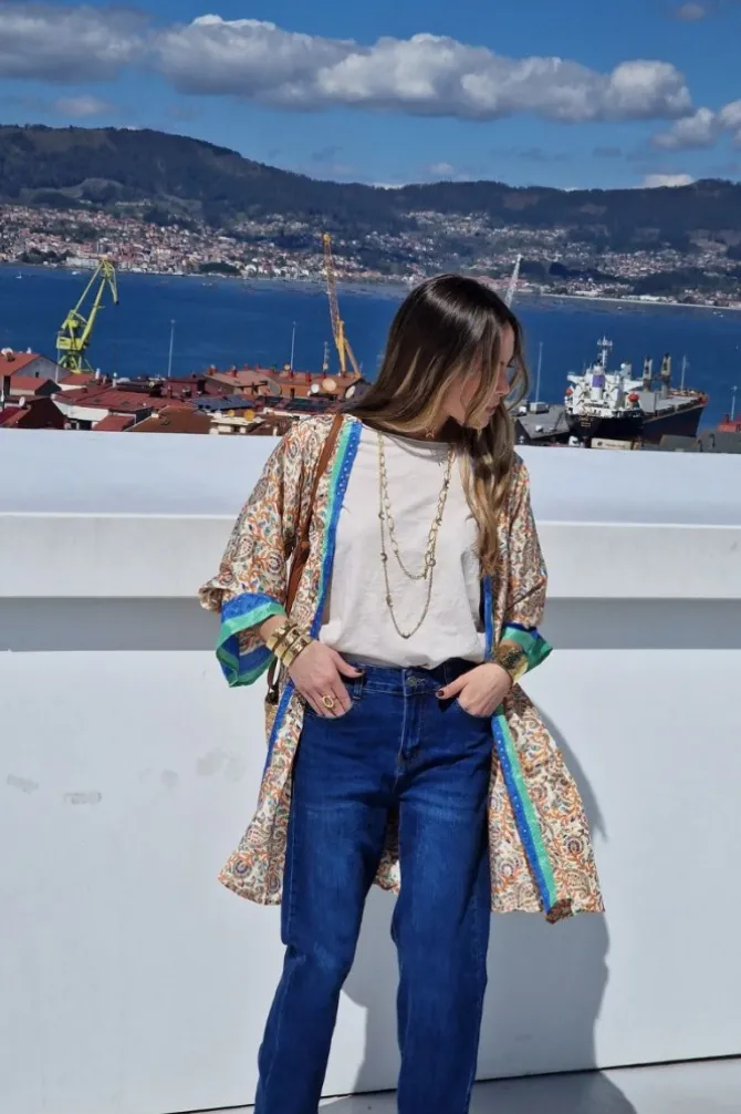Kimono estampado beige y verde