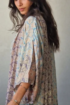 Kimono largo estampado marino y azul-beige