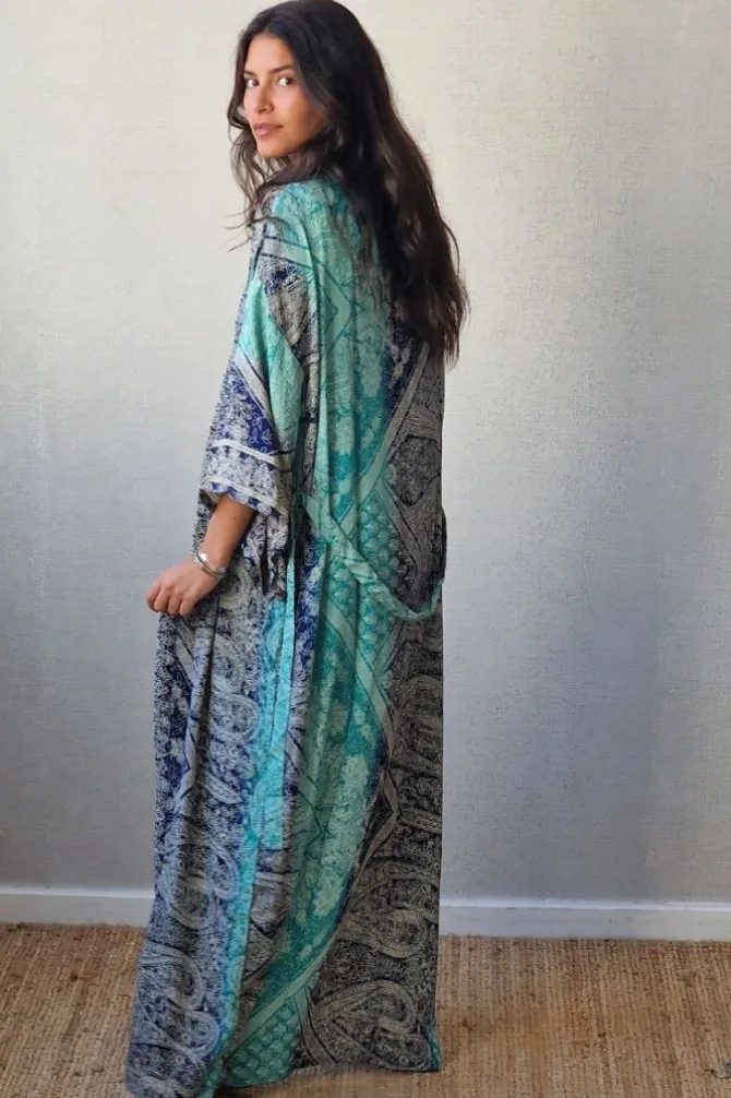 Kimono largo estampado marino y verde