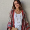 Kimono largo estampado rematado con espejitos tonos rojos