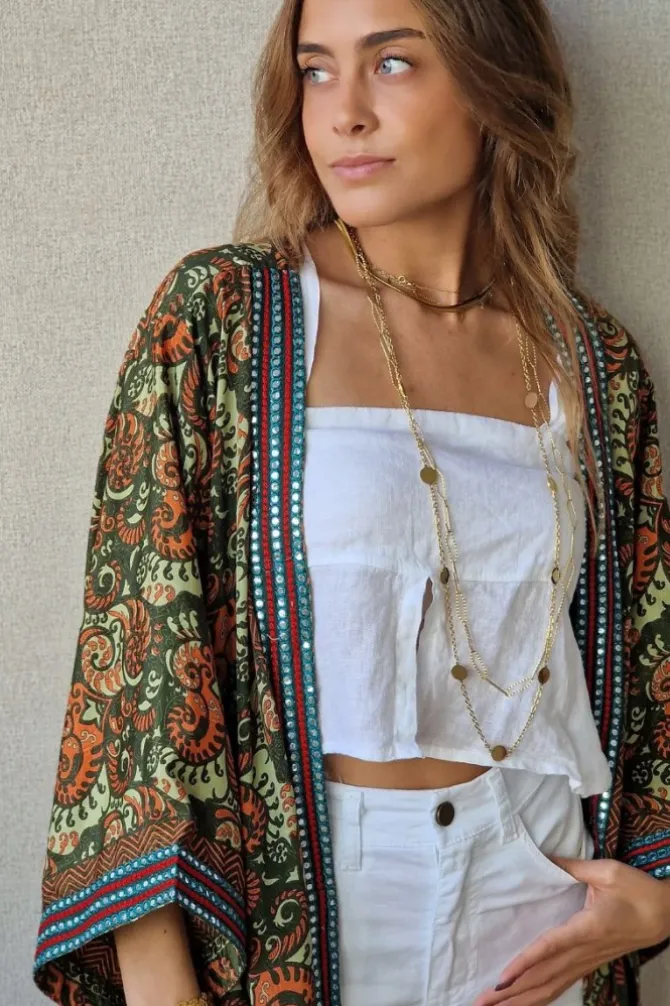 Kimono largo rematado con espejitos estampado verde