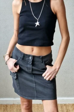 Mini falda con tachas gris
