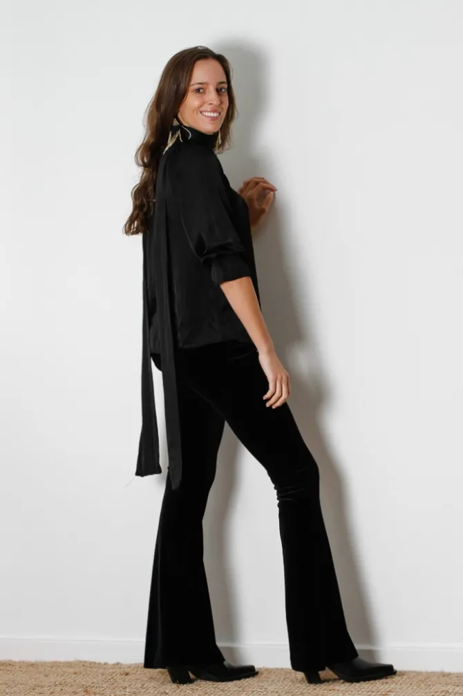 Pantalón de tercipelo negro