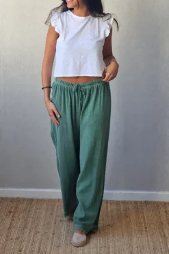 Pantalón tipo lino flecos verde césped