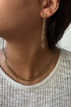 Pendientes de acero largo con corazón