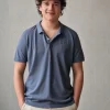 Polo de hombre gris lavado