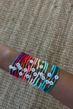Pulseras combinables de abalorios