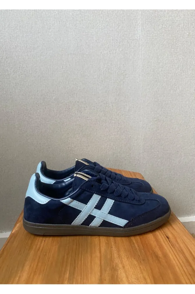Sneakers azul tipo samba