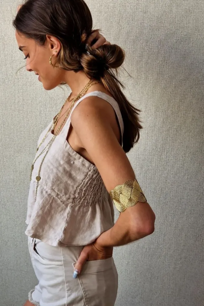 Top de tirantes lino color beige