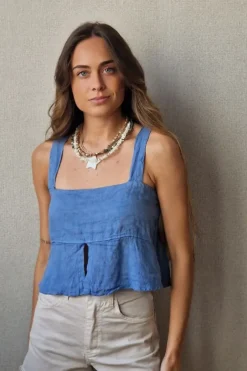 Top de tirantes lino color azul
