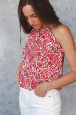 Top flores cuello halter fresa