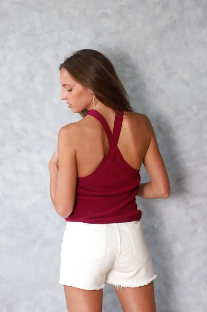 Top halter con tira ancha cruzada buganvilla