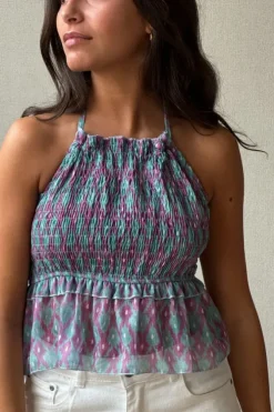 Top nido de abeja cuello halter color azul y lila