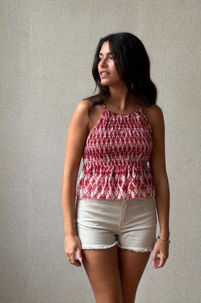 Top nido de abeja cuello halter color rojo