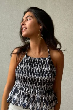 Top nido de abeja cuello halter color azul