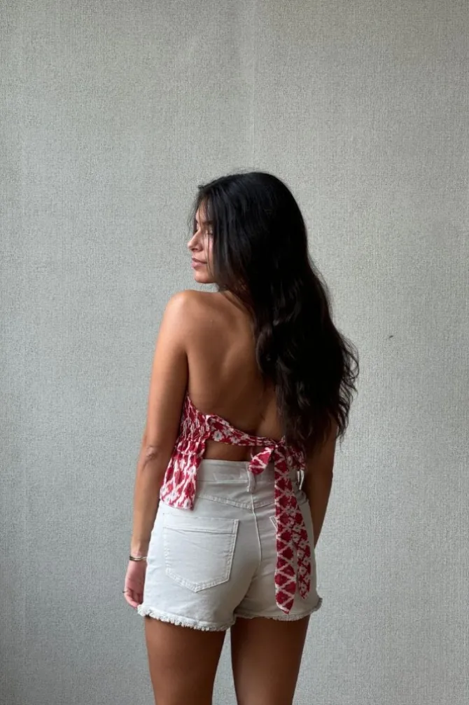 Top nido de abeja cuello halter color rojo